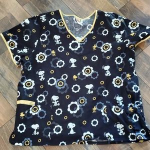 Snoopy scrub top